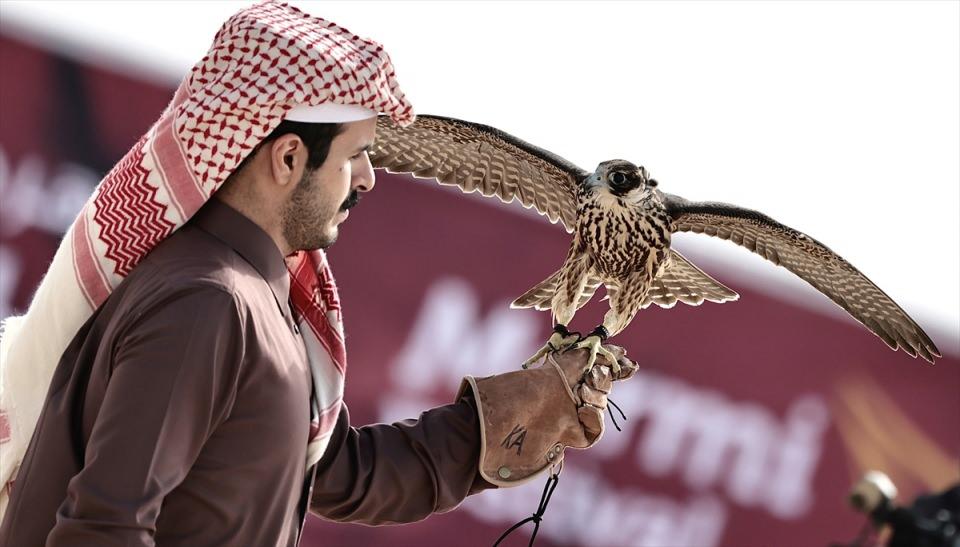 <p>Katar Olimpiyat Komitesi Başkanı Şeyh Cev'an bin Hamad Al Sani'nin himayesinde düzenlenen festival, bu yıl El-Kannas Derneği tarafından organize ediliyor.</p>

<p> </p>
