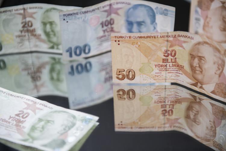 <p>Ödeneğin günlük miktarı, günlük asgari ücretin brüt tutarı (10.008/30=333.6 lira) kadar oluyor. </p>