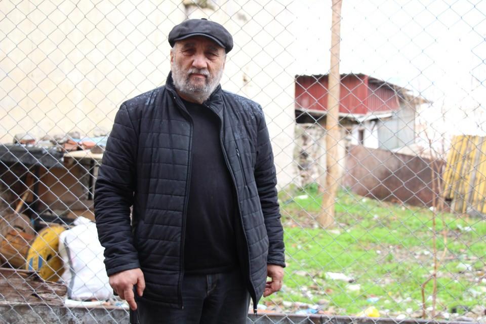 <p>Kitabe, uzman ekiplerce bulunduğu yerden alınıp, müzeye nakledilerek korumaya alındı. İzmir Vakıflar Bölge Müdürlüğü ayrıca mescidin bulunduğu yere sanat tarihçi ile mimar gönderdi ve alanda inceleme yapıldı. </p>
