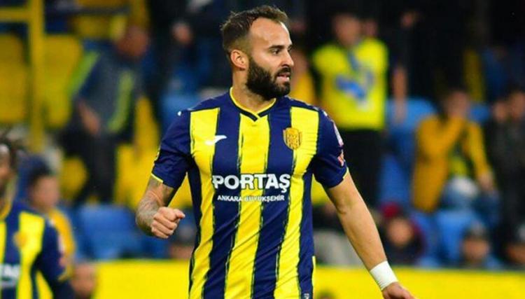 <p>Jesé / Orta Saha<br />
<br />
Ankaragücü >>> Kulüpsüz<br />
 </p>
