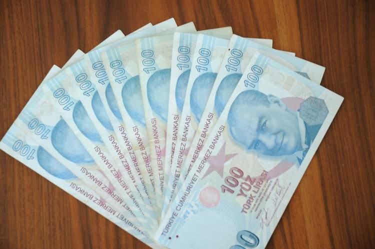 <p>Çok sayıda EYT'linin kafasını karıştıran sorunun cevabı belli oldu.</p>
<p> </p>
