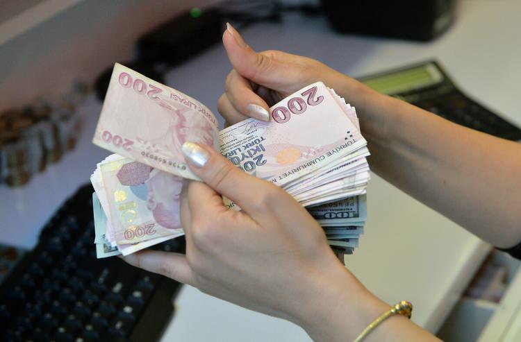 <p>Yıllık toplam zam yüzde 78,6 oldu.</p>