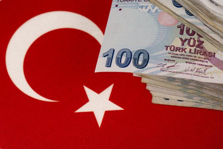 <p>Sosyal Güvenlik Kurumu (SGK) internet sitesinde 'Ne kadar emekli maaşı alırım' isimli bir bölüm bulunuyor.</p>
