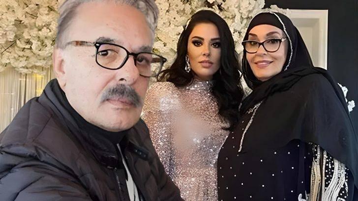 <p><span style="color:#B22222"><strong>"15 YAŞINDA TRAVMA YAŞADIM"</strong></span></p>
<p><strong>Ünlü isim, 15 yaşında anne ve babasının boşanmasının kendisinde travmalar yaptığını ve bir süre görüşemediği babası Ferdi Tayfur'a o dönem kırgın olduğunu açıkladı. </strong></p>