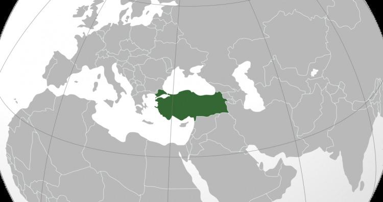 <p><strong>'EN AZ 150 YILLIK İHTİYACINI KARŞILAYACAK'</strong></p>

<p>Türkiye'nin geleceği açısından Türk gençlerinin pozitif bilimlere yönlendirilmesini tavsiye eden Profesör Doktor Yüksel, ülkemizdeki uranyum kaynağını şu sözlerle anlattı: "Türkiye’nin sahip olduğu uranyum rezervi, ülkemizin en az 150 yıllık ihtiyacını karşılayacak. Biz bir hazinenin üzerinde oturuyoruz. Uranyum rezervimiz bizi dış güçler nezdinde hedef haline getiriyor. Savunma sanayindeki bir takım ataklar bile durmadan rahatsızlık oluşturuyor. Zaten ‘150 yıllık uranyum kaynağı’ dediğimiz zaman rahatsız olmaya başlıyorlar. ‘Acaba biz bunların teknolojik bilgi birikimlerini nasıl yok edebiliriz’, ‘Bunu faaliyete geçirmeyelim’, ‘Toprağın altında gömülü kalsın’ diye çalışıyorlar."</p>
