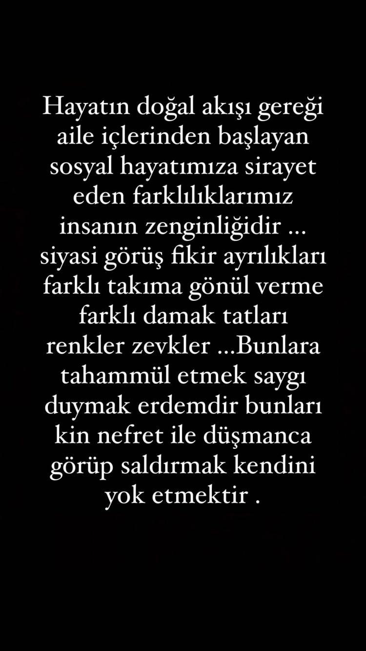 <p><span style="color:#008080"><strong>"Hayatın doğal akışı gereği aile i&ccedil;lerinden başlayan sosyal hayatımıza sirayet eden farklılıklarımız insanların zenginliğidir. Siyasi g&ouml;r&uuml;ş, fikir ayrılıkları farklı takıma g&ouml;n&uuml;l verme farklı damak tatları renkler-zevkler... Bunlara tahamm&uuml;l etmek saygı duymak erdemdir. Bunları kin ve nefret ile d&uuml;şmanca g&ouml;r&uuml;p saldırmak kendini yok etmektir."&nbsp;</strong></span><a href="https://www.yasemin.com/"><span style="color:#FFFFFF"><strong>(Yasemin.com)</strong></span></a></p>
