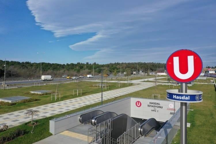 <p>İşletme Hızı: 120 kilometre / saat</p>

<p>Yolcu Kapasitesi: 800 bin /g&uuml;n</p>
