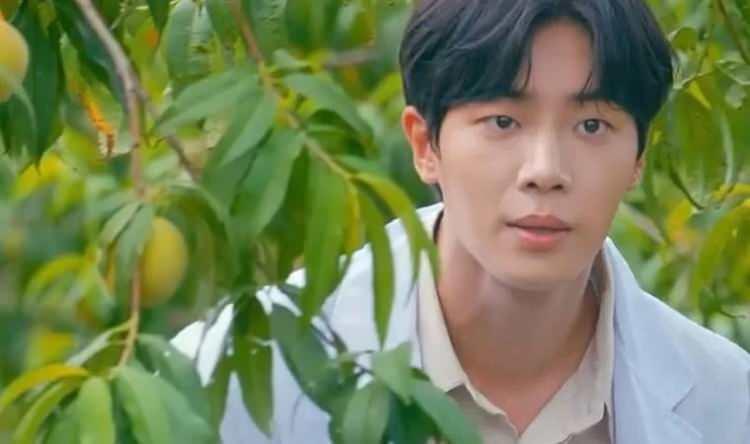 <p><span style="color:#2F4F4F"><strong>Na Chul, "Little Women", "Hospital Playlist", "Once Upon a Small Town gibi dizilerin yanı sıra 2021 yapımı "Sinkhole" filminde de oynamıştı. </strong></span><a href="https://www.yasemin.com/"><span style="color:#FFFFFF"><strong>(Yasemin.com)</strong></span></a></p>