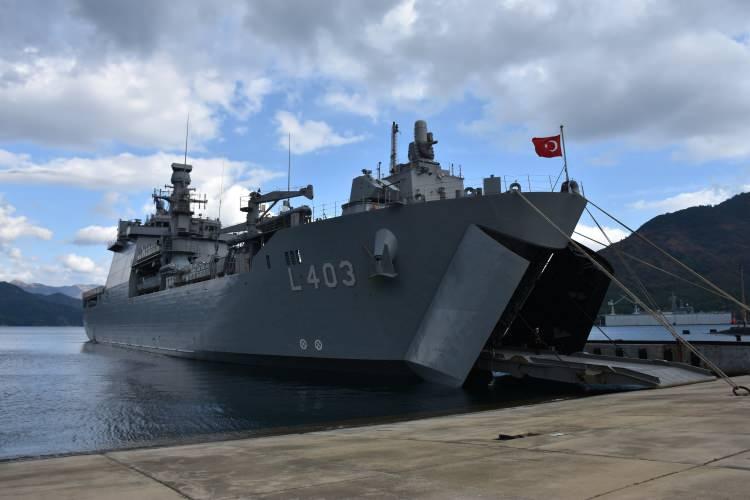 <p>2023 yılı NATO Mukabele Kuvvveti Deniz Unsur Komutanlığı hakkında da bilgiler aktaran Talayman, kuvvetin aktivite edilmesi halinde Avrupa Müttefik Kuvvetler Yüksek Karargahı Shape Stratejik Seviye Karargah, Müşterek Kuvvet Komutanlığı Napoli Karargahı Operasyonel Seviye Karargah olarak görev yapacağını dile getirdi.</p> <p> </p> 