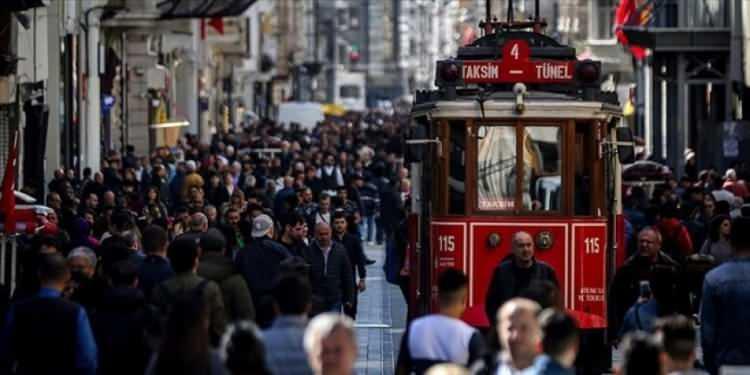 <p><span style="color:#800080"><strong>Ve Türkiye'nin en kalabalık şehri 3 milyona yakın nüfusuyla başka bir şehir olacaktı. Sırasıyla herkes kendi memleketinde yaşasaydı en kalabalık olacak şehirlerin listesi..</strong></span></p>