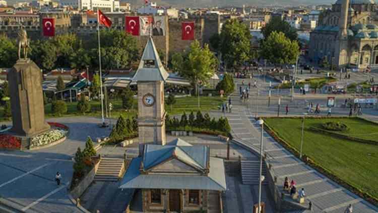 <p><span style="color:#B22222"><strong>19- KAYSERİ</strong></span></p>

<p><strong>Kayseri, 1 milyon 504 bin 413 nüfusuyla 19. kalabalık şehir olacaktı.</strong></p>
