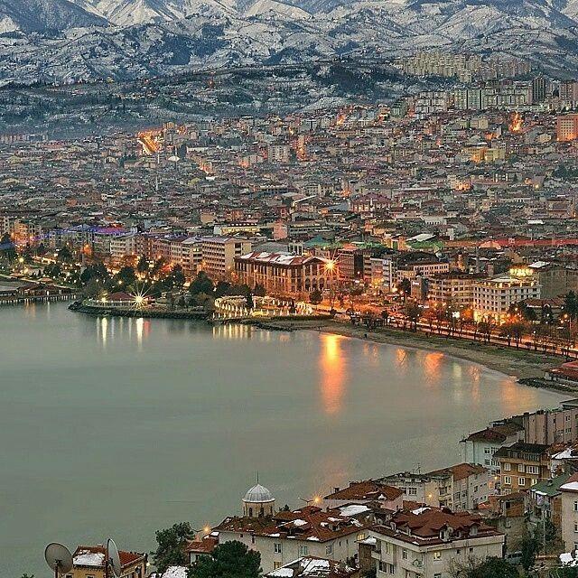 <p><span style="color:#B22222"><strong>17- ORDU</strong></span></p>

<p><strong>Ordu, 1 milyon 578 bin 687 nüfusuyla en kalabalık 17. il olacaktı.</strong></p>

<p> </p>
