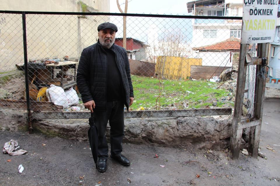 <p>Kent gözlemcisi, araştırmacı-yazar Orhan Beşikçi ise tarihi mescidin yeniden inşa edilip, kapı ve kitabesinin korunması için İzmir Vakıflar Bölge Müdürlüğü'ne dilekçe yazdı. Koruma Kurulu, kitabenin İzmir Arkeoloji Müzesi'ne kaldırılmasına karar verdi. </p>