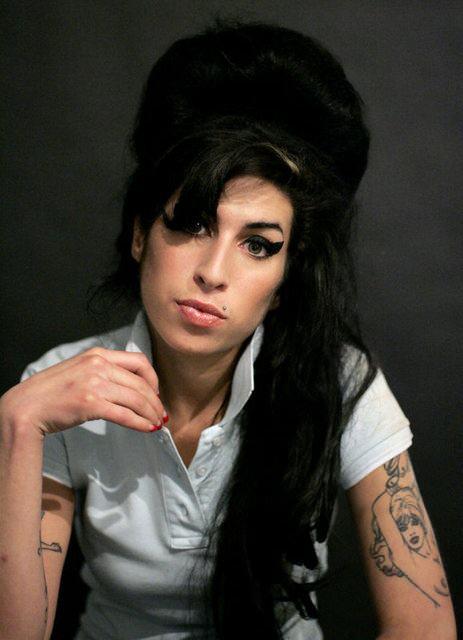 <p><span style="color:#800080"><strong>1. AMY WINEHOUSE</strong></span></p>
<p> </p>