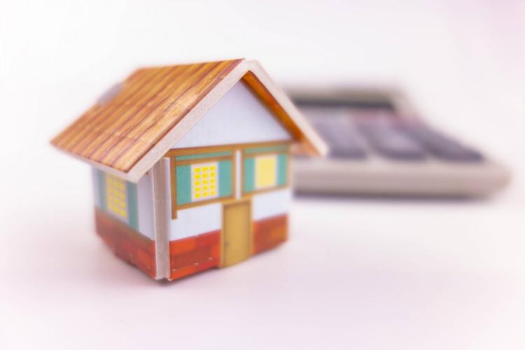 <p> Şimdi ise Çevre, Şehircilik ve İklim Değişikliği Bakanlığının yaptığı düzenleme olumlu bir rüzgar estirdi, apartman ve site yöneticileri biraz derlenip toplandılar.</p>