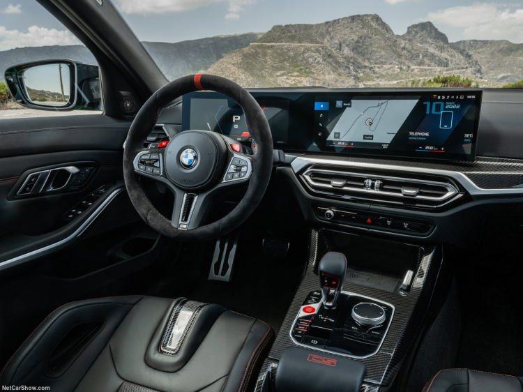 <p>Selefine kıyasla daha güçlü ve daha hafif olmasıyla öne çıkan<strong> 2024 BMW M3 CS</strong>, sınırlı sayıda olmak üzere sadece 8 ileri otomatik şanzıman ve xDrive dört tekerlekten çekiş sistemiyle satılacak.</p>
