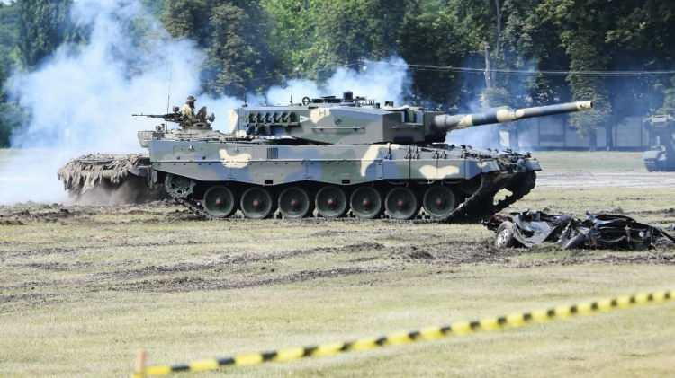 <p>NERELERDE KULLANILDI? KAÇ ÜLKEDE MEVCUT?</p>
<p>Leopard-2 tankları Kosova, Suriye ve Afganistan'da kullanıldı.</p>