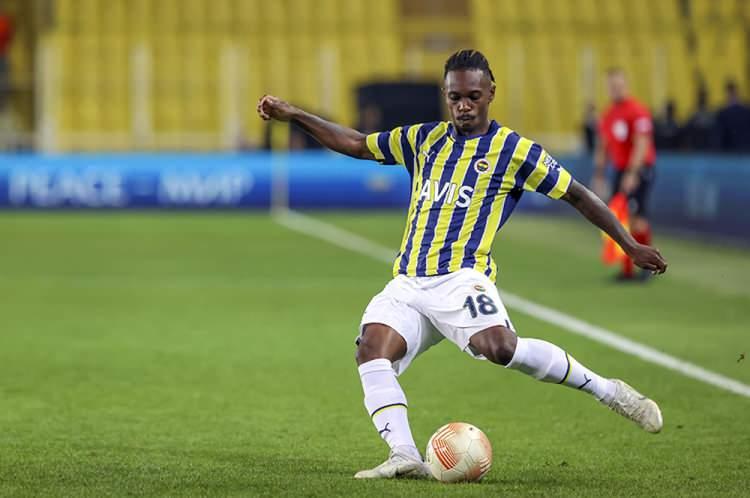 <p>Süper Lig'de alt sıralardan kurtulmak isteyen Hatayspor, Fenerbahçe'den Lincoln Henrique'yi kiralamak istiyor. | FANATİK</p>
