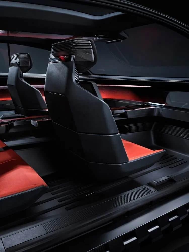 <p>PPE'ye dayalı ilk Audi üretim araçların, 2023 yılı sona ermeden birbiri ardına sunulması planlanıyor.</p>