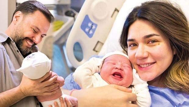 <p><span style="color:#800000"><strong>Ünlü çift, 2019'un şubat ayında oğlu Burak'ın doğumuyla ilk kez anne-baba olmanın sevincini yaşamıştı. 2020 yılında da kızları Eliz'i kucaklarına alan Buse Varol ile Alişan'ın mutlu birlikteliği devam ediyor.</strong></span></p>

