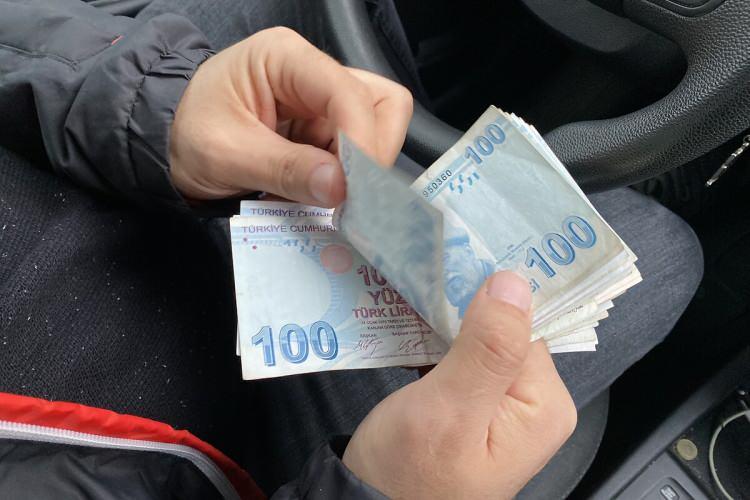 <p> İhya için 150 bin lira yatıracak olan Bağ-Kur'lunun ödeyeceği tutar 100 bin liraya düşecek.</p>
