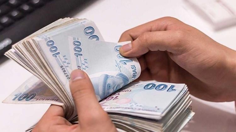 <p>Aynı tutardaki işlem şubeden yapıldığında 2,63 TL ile 6,71 TL, ATM’den yapıldığı 1,43 ile 4,69 TL asında oldu. </p>