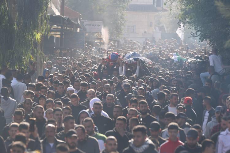 <p>Filistin Sağlık Bakanlığı'ndan yapılan yazılı açıklamada, olaylarda 1'i yaşlı kadın, toplam 9 Filistinlinin öldürüldüğü belirtilmişti.</p>