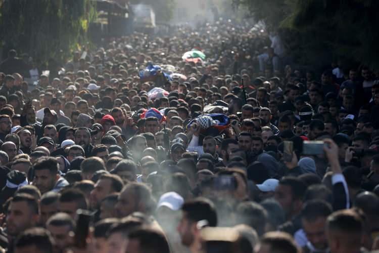 <p>İsrail güçlerinin Cenin Mülteci Kampı'na düzenlediği baskının, 2000 yılında gerçekleşen ikinci intifadadan bu yana en büyük saldırı olduğu belirtiliyor.</p>
