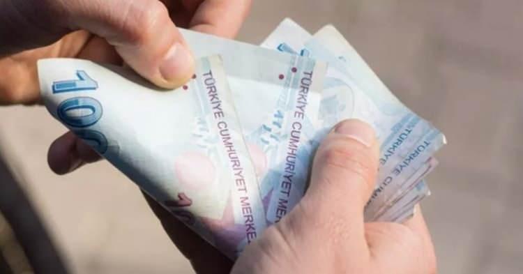 <p>3 YIL TAAHÜT VERİP EMEKLİ PROMOSYONU ALINABİLİYOR</p>

<p> </p>

<p>Kamu ve özel bankalar emeklilere 3 yıl taahhüt ile kendi şubelerinden maaş almaları durumunda emekli promosyon ödemesi yapıyor.</p>
