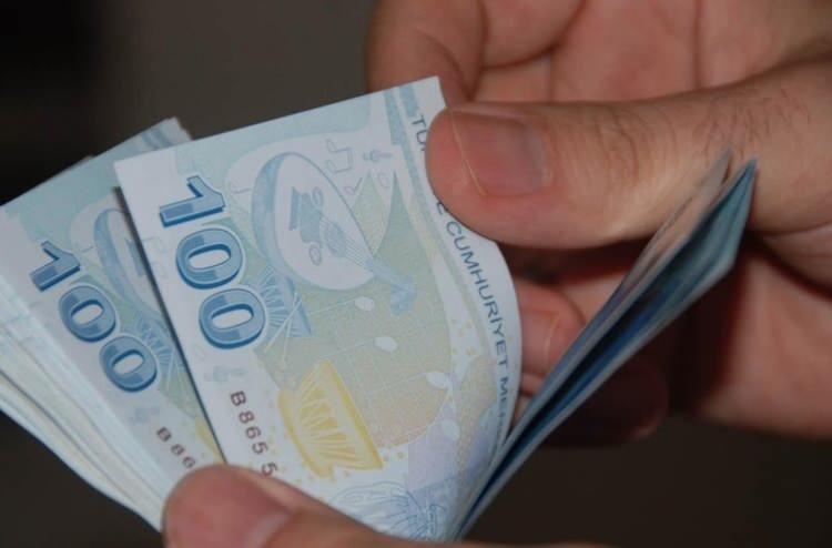 <p>AKBANK</p>
<p> </p>
<p>SGK emekli maaşını Akbank'tan alanlara 7.000 TL' ye varan promosyon ödemesi yapılıyor.</p>
<p>SSK, Bağkur veya Emekli Sandığı emekli maaşınızı 01 Aralık – 31 Aralık 2022 tarihleri arasında Akbank'a taşıyarak ve 3 yıl boyunca maaşınızı bu bankadan almayı taahhüt ederseniz 7.000 TL'ye varan promosyon ödemesi alabilirsiniz.</p>