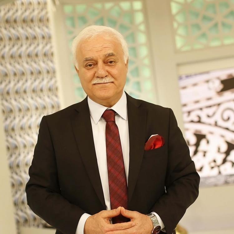 <p><span style="color:#2F4F4F"><strong>Hatipoğlu'nun bu paylaşımının altına birçok ünlü simalardan destek yorumu yağdı. </strong></span><strong><a href="https://www.yasemin.com/"><span style="color:#FFFFFF">(Yasemin.com)</span></a></strong></p>