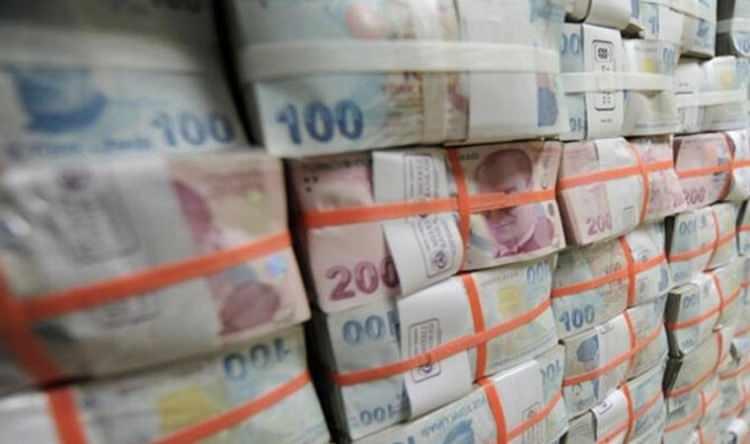 <p><strong>ÖĞRENİM KREDİSİ BORCU DA PAKET KAPSAMINDA</strong></p>

<p><br />
Yüksek öğretim kredi borçlarında endeks dışındaki borcun da yeniden yapılandırılarak taksitle ödenmesi sağlanacak.</p>
