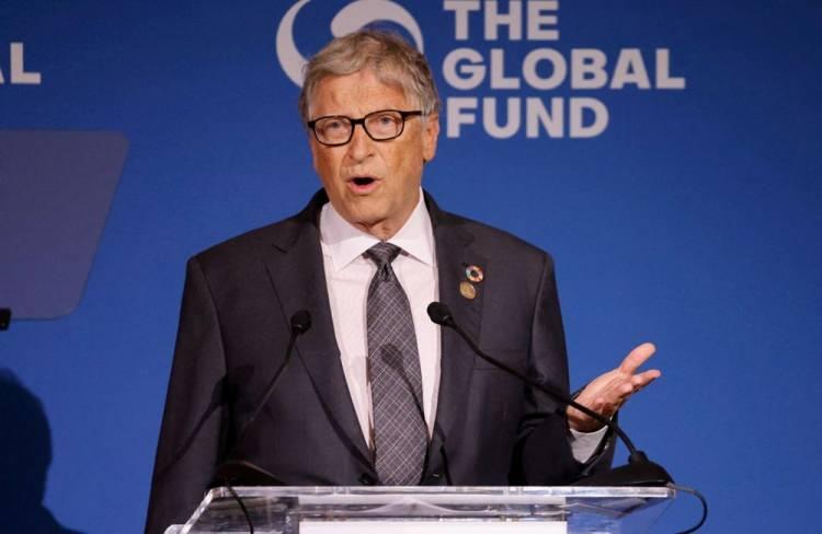 <p>Microsoft’un kurucusu Bill Gates, bir sonraki pandeminin Covid-19’dan çok daha kötü olacağına ve aynı zamanda insan yapımı bir virüsten meydana geleceğine inandığını söyledi. Milyarder iş insanı, Avustralya'da yaptığı konuşmada dünya liderlerine bir sonraki pandemiye hazırlanmaları gerektiği konusunda uyardı.</p>
