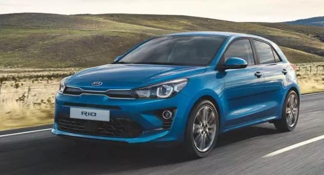 <p>Kia Rio’nun 100 beygir güç ve 172 Nm tork üreten üç silindirli 1,0 litrelik benzinli ünitenin karma yakıt tüketimi 100 km’de 4,7 litre (fabrika verilerine göre).</p>
