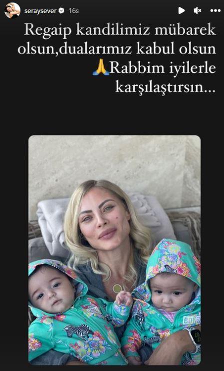 <p><span style="color:#000000"><strong>İki kızını da kucağına alarak poz veren Sever, paylaşımına "Regaip Kandilimiz müberek olsun, dualarımız kabul olsun. Rabbim iyilerle karşılaştırsın" şeklinde not düşerek hayranlarına güzel temennilerde bulundu. </strong></span></p>
