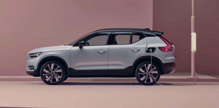 <p>VOLVO<br />
XC40 Recharge, P6 Single motor, Ultimate </p>