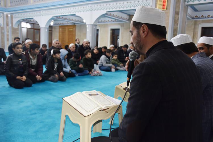 <p><strong>HAKKARİ</strong></p>
<p>Hakkari İl Müftülüğünce Ulu Cami'de düzenlenen programda Kur'an-ı Kerim tilaveti ile mevlit okundu.</p>