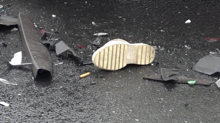 <p><strong>HAYATINI KAYBENLERİN KİMLİKLERİ TESPİT EDİLDİ</strong></p>

<p><br />
Katliam gibi kaza sonrası &ouml;len kişilerin kimlikleri tespit edildi.</p>
