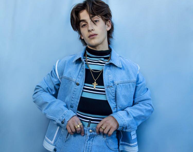 <p>51- JOHNNY ORLANDO</p>
<p>YOTUBER VE ŞARKICI</p>