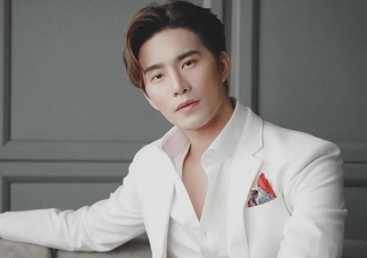 <p><strong>85-&nbsp;BIE THASSAPAK HSU</strong></p>

<p><strong>AKT&Ouml;R VE ŞARKICI</strong></p>
