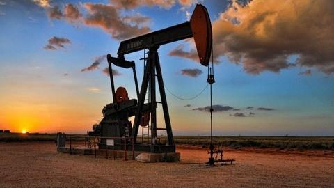 <p>“Petrol sistemi konusunda bize birtakım doneler oluşturdu. Aynı zamanda uzaktan algılama sistemleriyle birlikte çalışmalarımızda belli noktalarda petrolün olabileceği noktada birtakım lokasyon belirtmek üzere çalışmalarımızı sürdürdük “diyerek sözlerini tamamladı.</p>