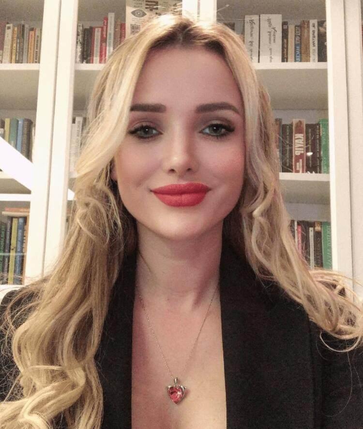 <p><strong>G&uuml;&ccedil;l&uuml;kle s&ouml;nd&uuml;r&uuml;len yangın sonrası itfaiye g&ouml;revlileri tarafından "Elektrik hattında oluşan arıza patlamaya neden olmuş" a&ccedil;ıklaması yapıldı.&nbsp;</strong></p>
