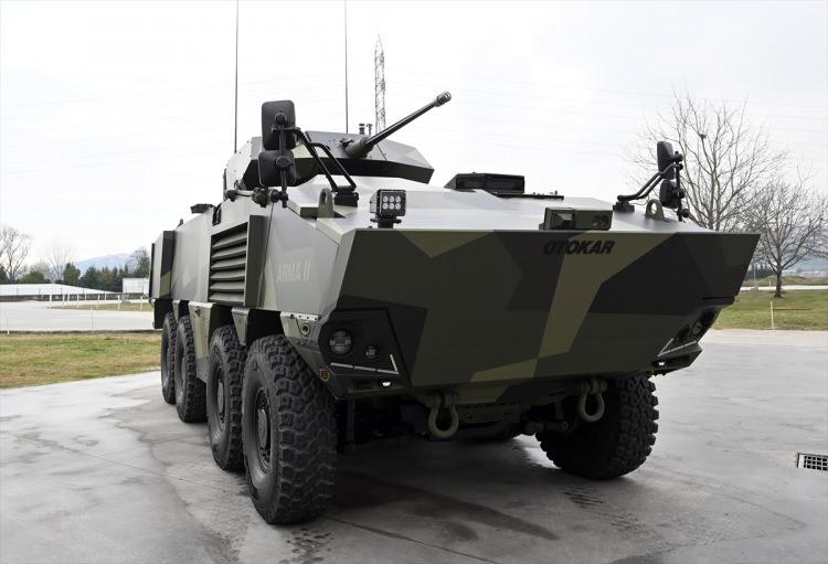 <p>Görgüç, Türk Silahlı Kuvvetlerinin yürüttüğü<strong> "Yeni Nesil Araçlar Projesi"nde de Arma II platformunun kuvvetli bir aday olduğunu düşündüklerini kaydetti.</strong></p>