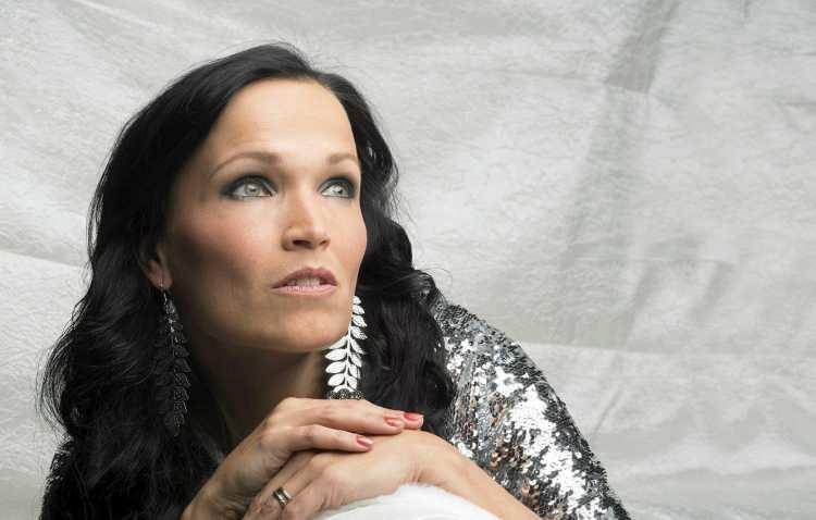 <p><strong>TARJA TURUNEN</strong></p>
<p>Finlandiyalı soprano ve rock solisti Tarja Turunen ise sosyal medya hesaplarında, “Dualarımız Türkiye, Suriye ve depremden etkilenen diğer bütün ülkeler için.” ifadelerini kullandı.</p>
