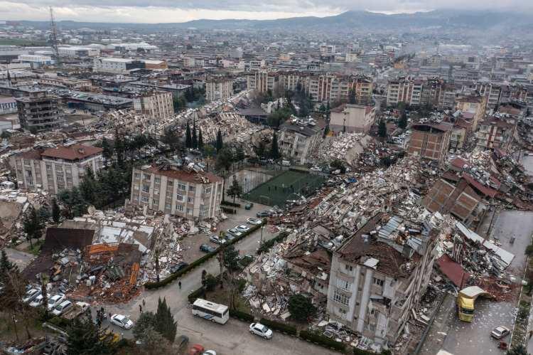 <p>Meteoroloji Genel Müdürlüğü (MGM) tarafından yayımlanan hava durumu tahmini sonrasında, deprem bölgesindeki tahmini hava sıcaklıkları belli oldu. İşte 7-10 Şubat hava durumu raporu.</p>
