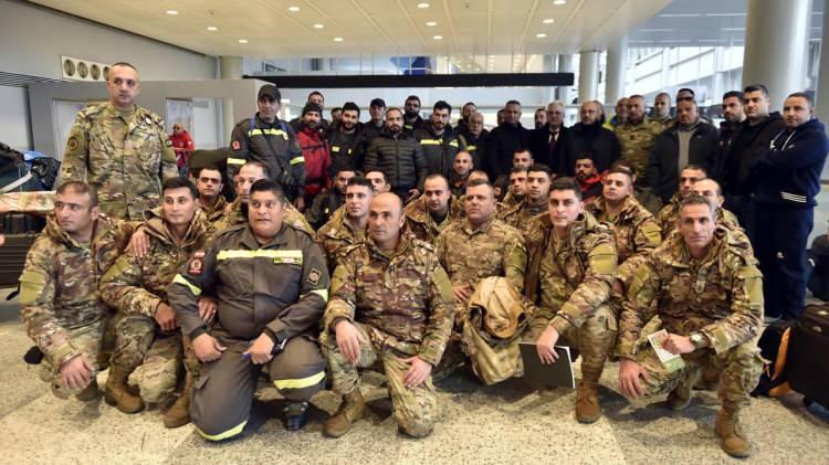 <p><strong>LÜBNAN</strong></p> <p>Lübnan hükümeti, Kahramanmaraş merkezli depremlerde enkaz altında kalanların kurtarılmasına yardım için Türkiye'ye 72 kişilik bir arama ve kurtarma ekibi gönderdi. Ekibi, Beyrut Uluslararası Havalimanı'nda Lübnan Çevre Bakanı Nasır Yasin uğurladı. </p> 