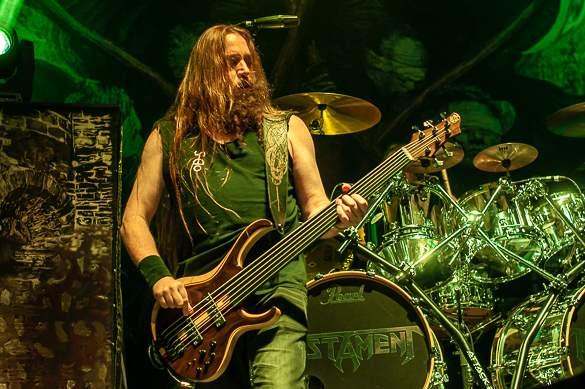 <p><strong>STEVE Dİ GİORGİO</strong></p>
<p>ABD’li müzik grubu Testament’ın gitaristi Steve Di Giorgio, kişisel Twitter hesabında depremle ilgili bir fotoğrafın üzerine kırık kalp emojisi ekleyerek, Türkiye ve Suriye deprem etiketlerini paylaştı.</p>