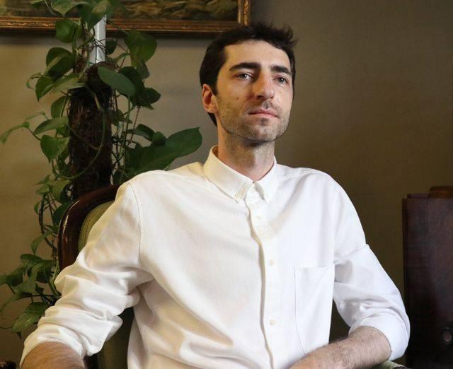 <p><span style="color:#000080"><strong>Rus piyanist Evgeny Grinko, Instagram hesabından depremden duyduğu üzüntüyü şu şekilde ifade etti: </strong></span><span style="color:#8B4513"><strong>"Başınız sağ olsun. Yaralılara geçmiş olsun dileklerimi iletiyorum. Kalbim sizinle..."</strong></span><span style="color:#000080"><strong> sözleriyle dile getirdi.</strong></span></p>