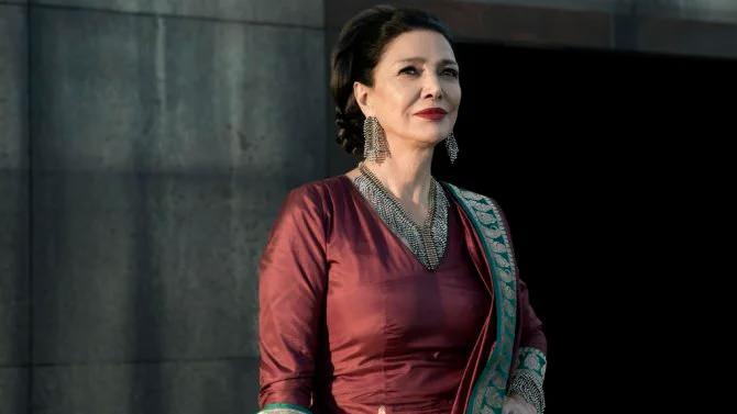 <p><strong>SHOHREH AGHDASHLOO</strong></p>
<p><strong>İran asıllı ABD’li oyuncu Shohreh Aghdashloo, şu sözlerle üzüntüsünü aktardı:</strong></p>
<p>“Türkiye ve Suriye’den binlerce masumun hayatını kaybettiği deprem haberlerini duyunca yıkıldım. Yalnız olmadıklarını bilmeliler. İnsanlık hala hayatta olduğu için dünyanın her yerinden yardım geliyor. Kalbim etkilenen herkesin yanında.”</p>