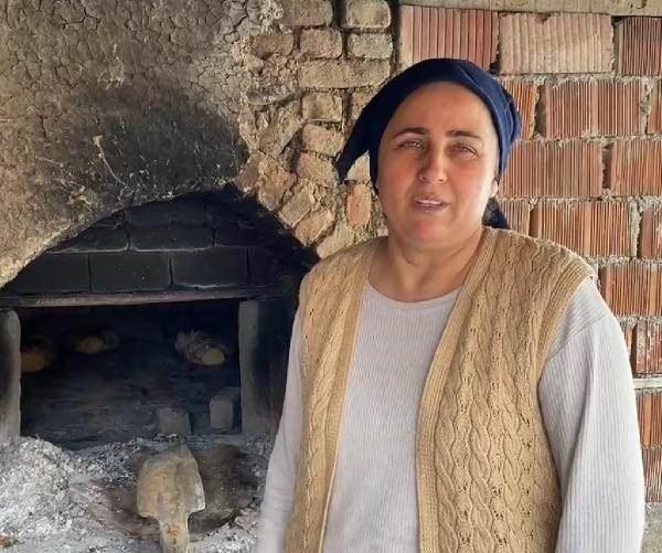<p><strong>‘HER ŞEY PARA DEĞİL’</strong></p>
<p>Tüm kadınlara ellerinden geldiğince deprem bölgesine yardımda bulunma çağrısı yapan Durgut, “Umarım herkes bizi görür, başkalarına da örnek oluruz. Deprem bölgesine yardım yaparlar. Sadece düşünsünler, depremzedeler aç mı, susuz mu? </p>